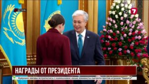 Весенний праздник в Акорде: Президент вручил госнаграды выдающимся женщинам страны