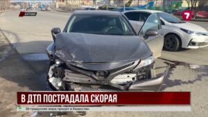 Скорая с беременной попала в ДТП в Актобе