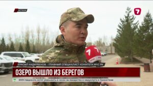 В Костанайской области лёд парализовал движение на трассе