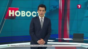 74-летняя казахстанка покорила соцсети полётом на параплане